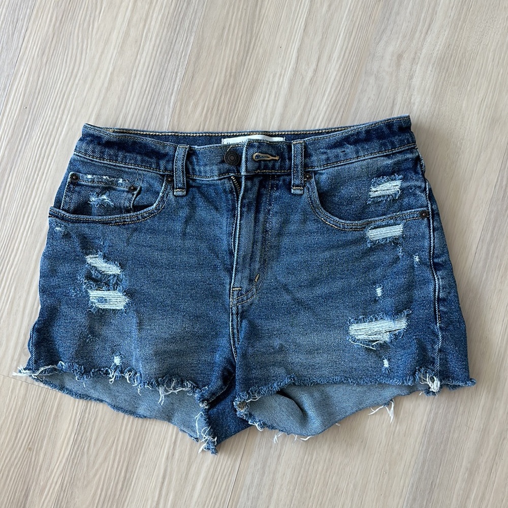 Abercrombie & Fitch High Rise Boyfriend Short Size 26
